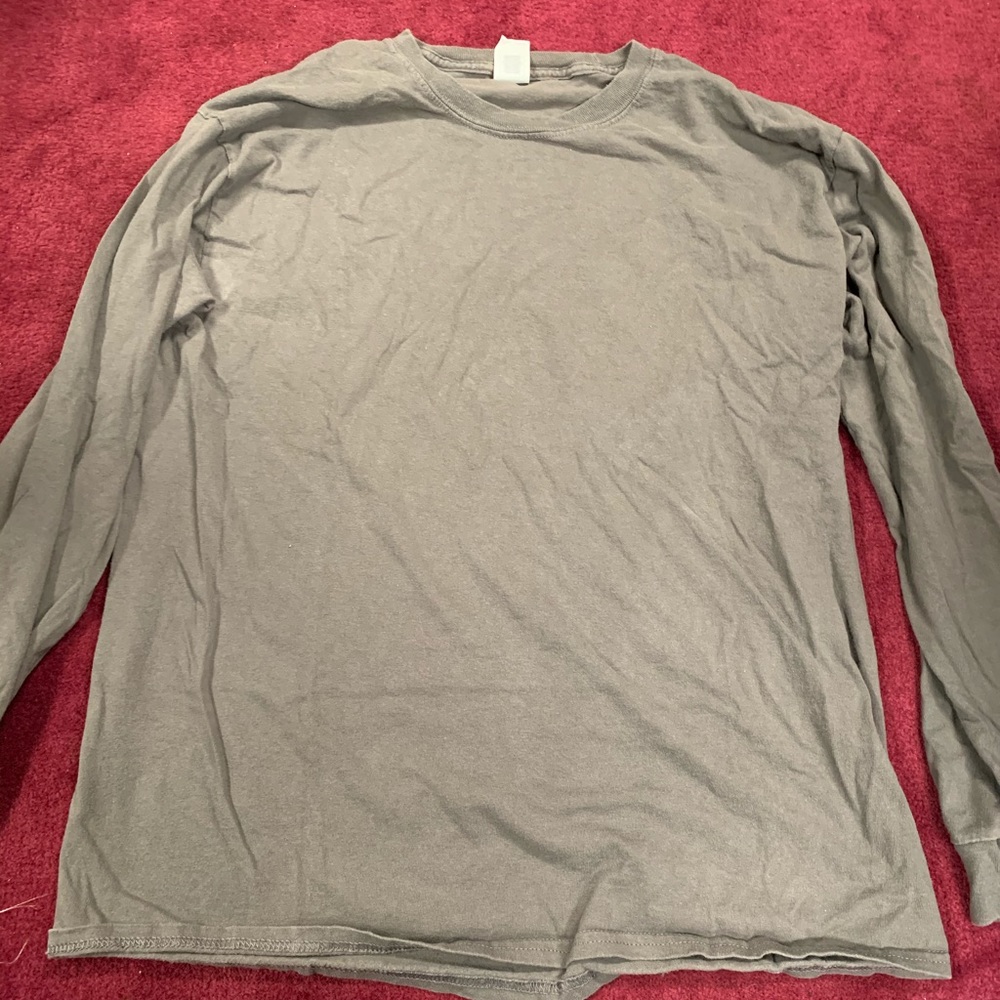 Men’s Gray Long Sleeve Tshirt